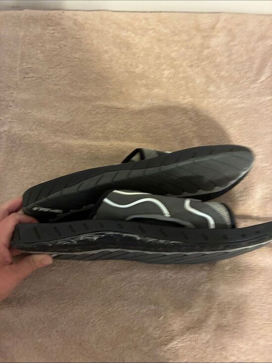Men’s size 14 Teva Black and Gray‎ Slide Sandals